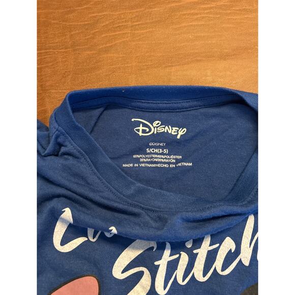 Lilo & Stitch full front graphic tee, SIze s juniors - Picture 3 of 3